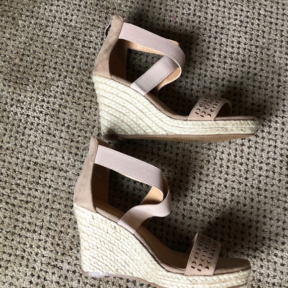 SOLD!!!!!!!NWOT Forever shoes size 8. - Picture 6 of 8